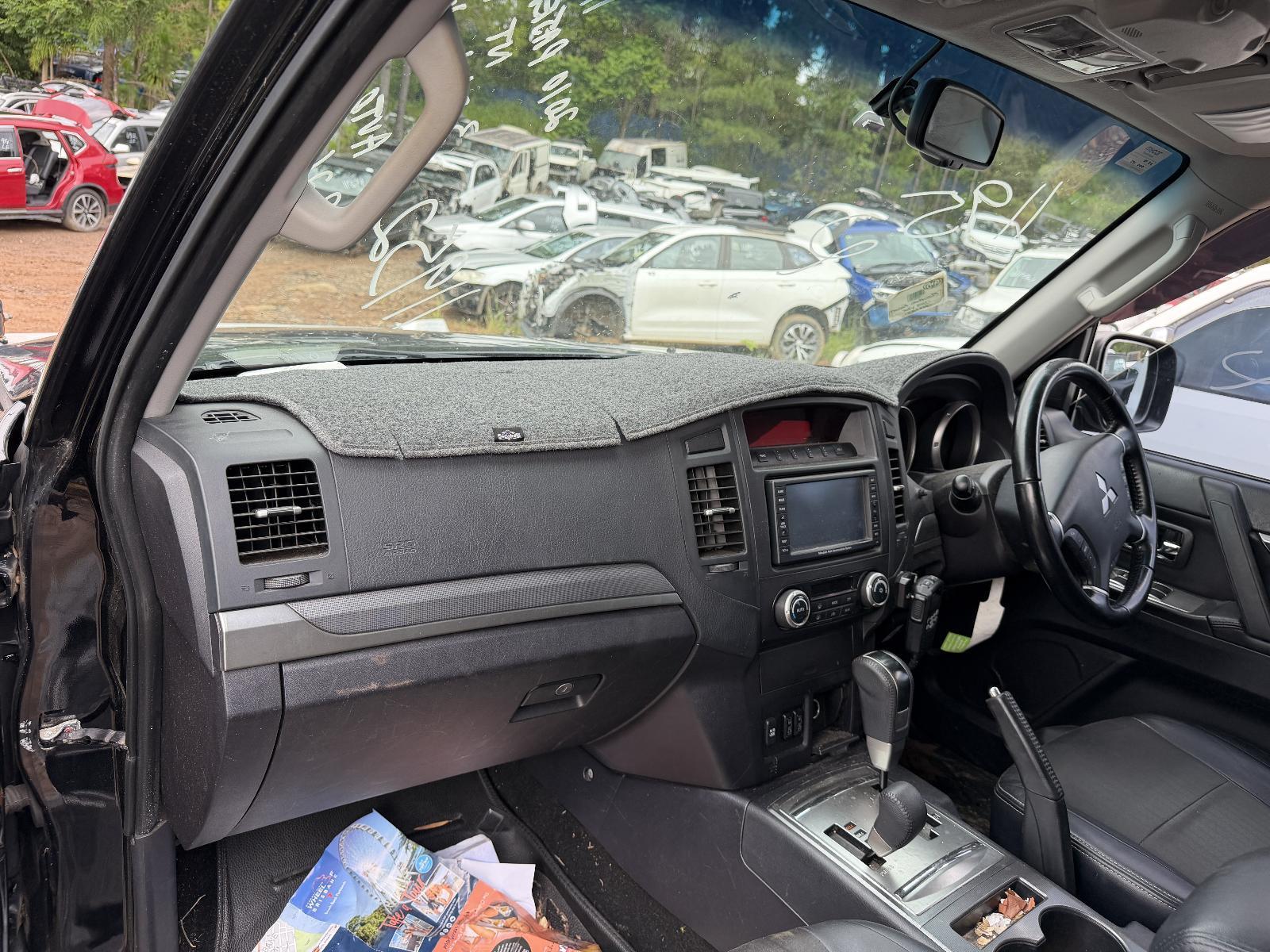 View Auto part Misc Mitsubishi Pajero 2010