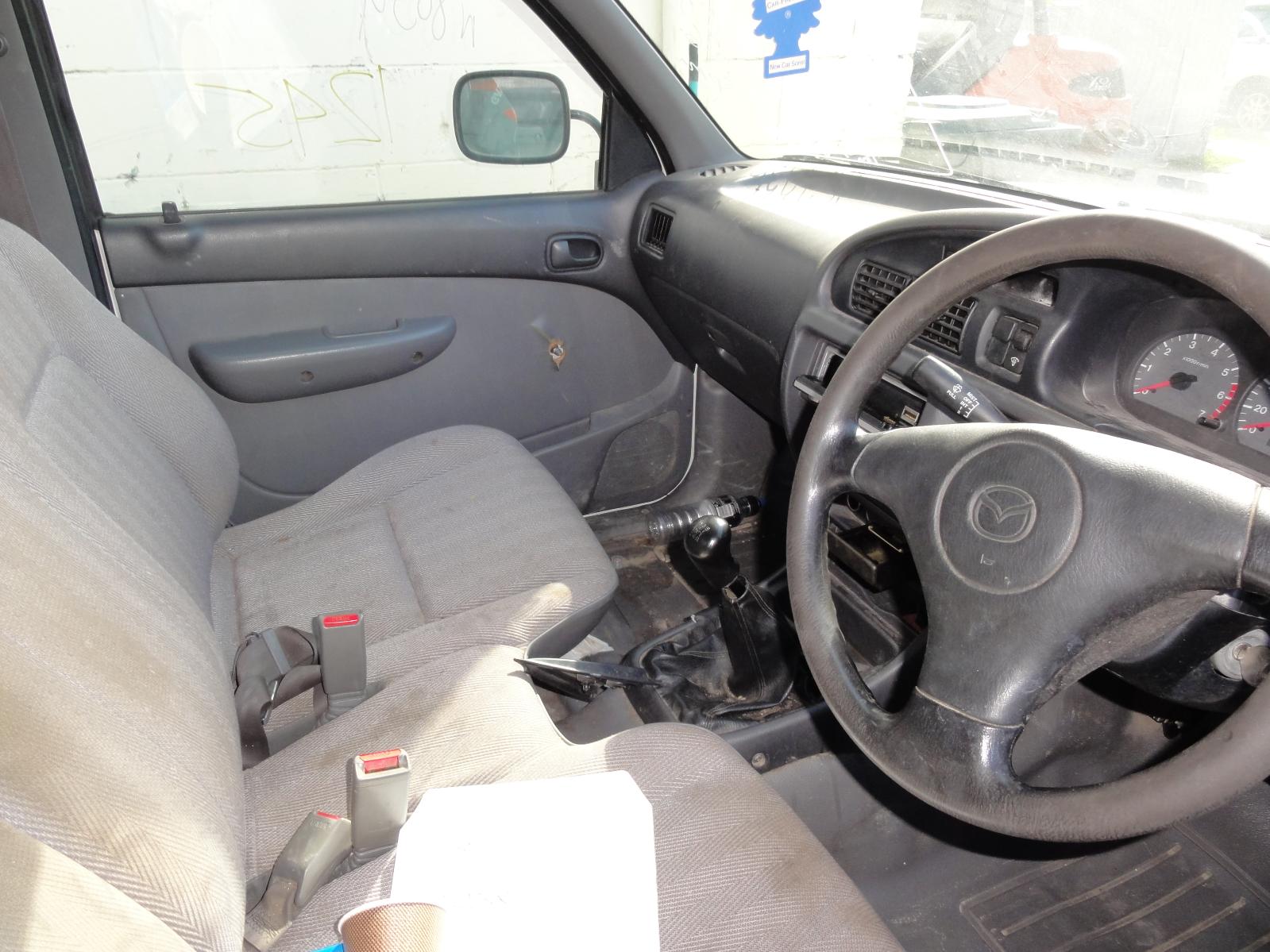 View MAZDA BRAVO 2002   Breaking