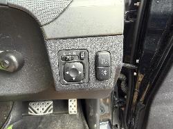 View Auto part Misc Switch/Relay Mitsubishi Pajero 2010