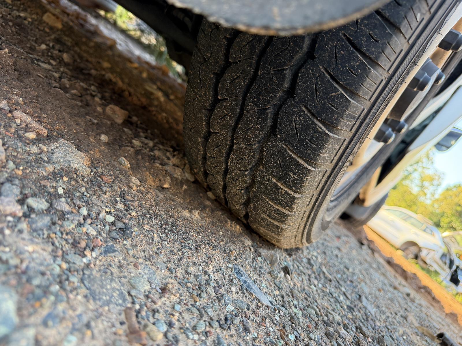 View Auto part Tyre Ford Transit 2007