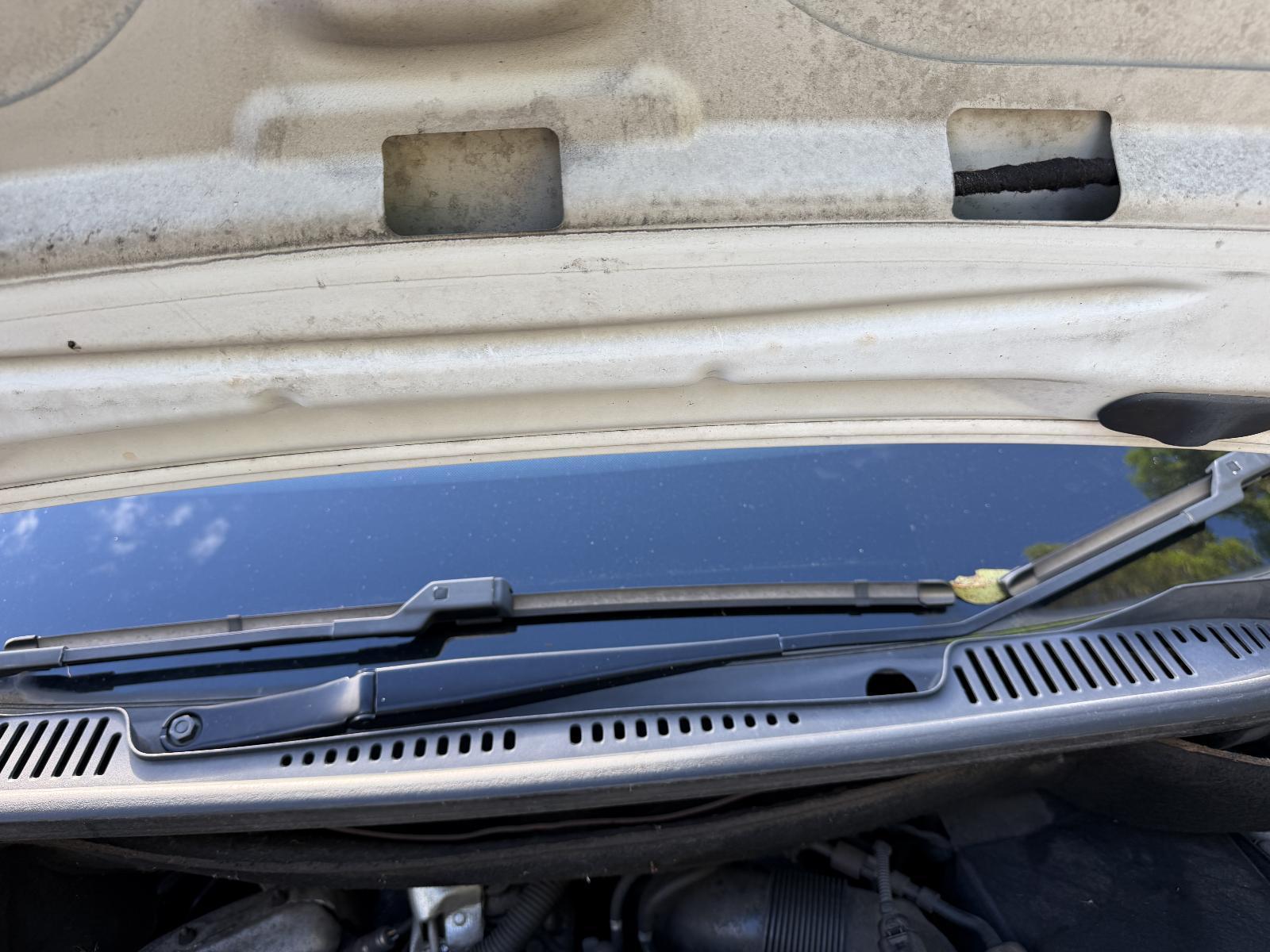 View Auto part Wiper Arm Volkswagen Caddy 2013