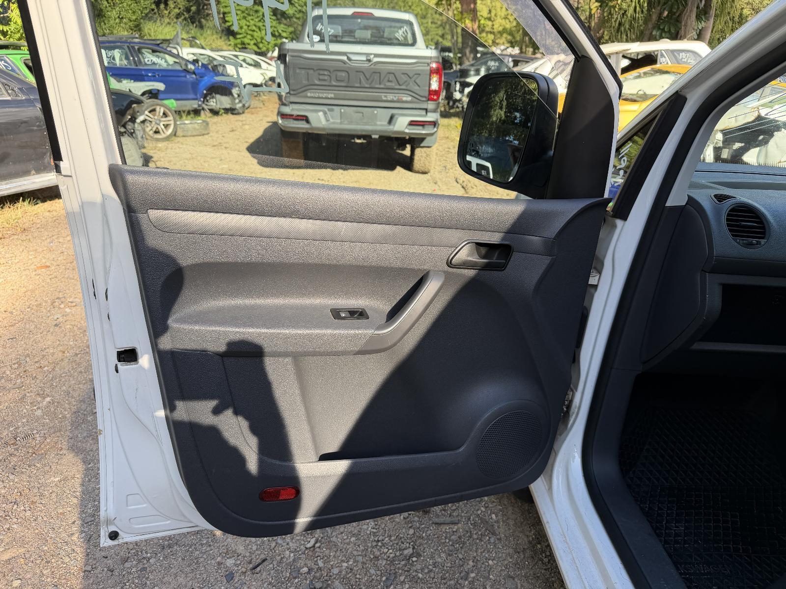 View Auto part Door Handle Volkswagen Caddy 2013