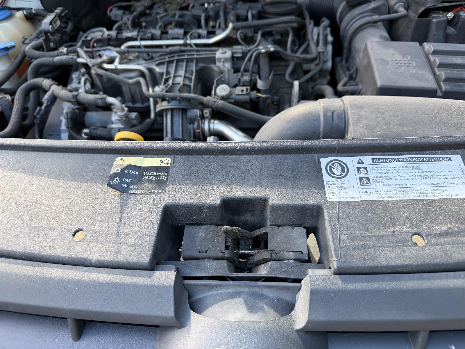 View Auto part Bonnet Lock/Support Volkswagen Caddy 2013