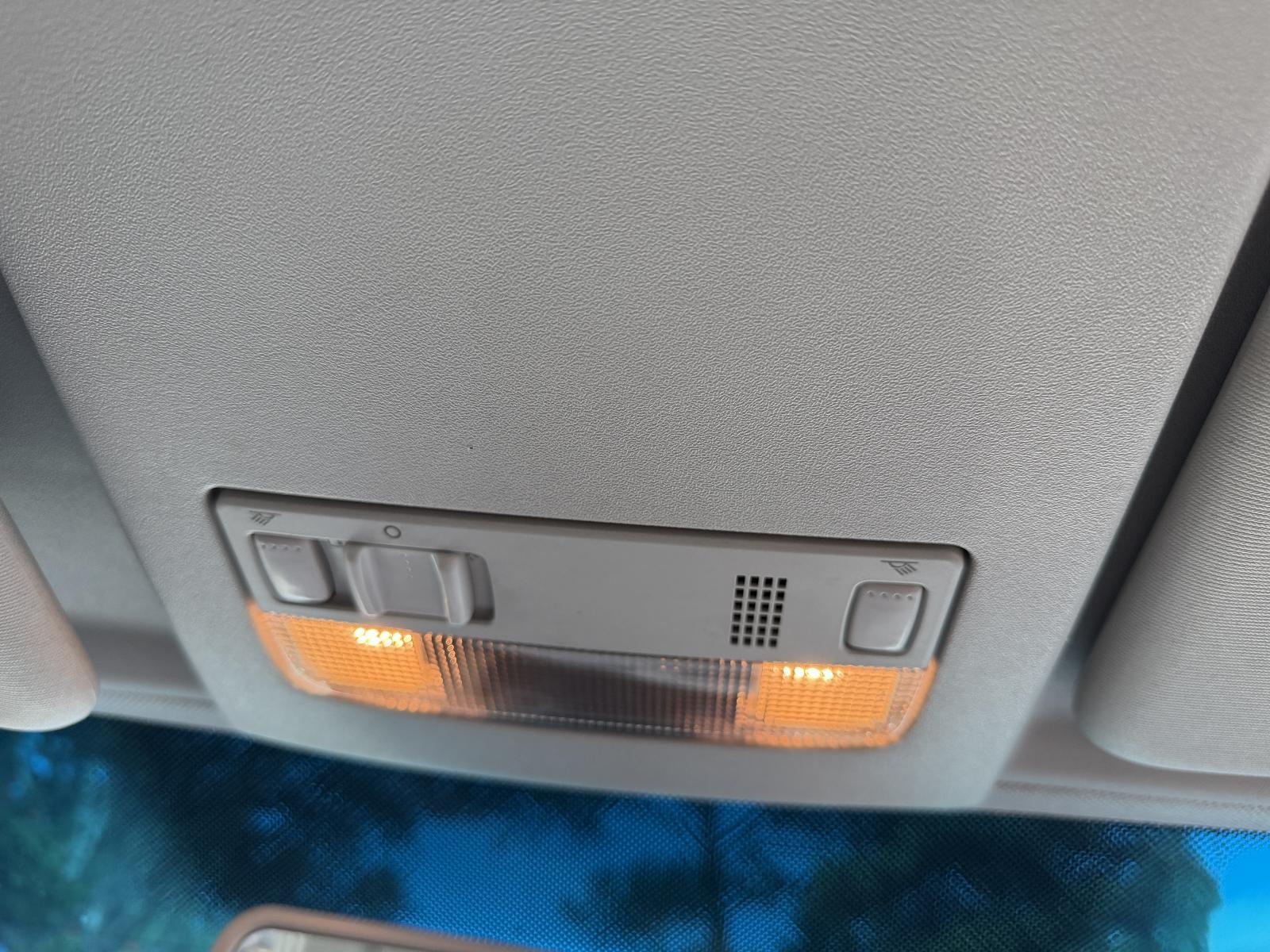 View Auto part Courtesy Light Volkswagen Caddy 2013