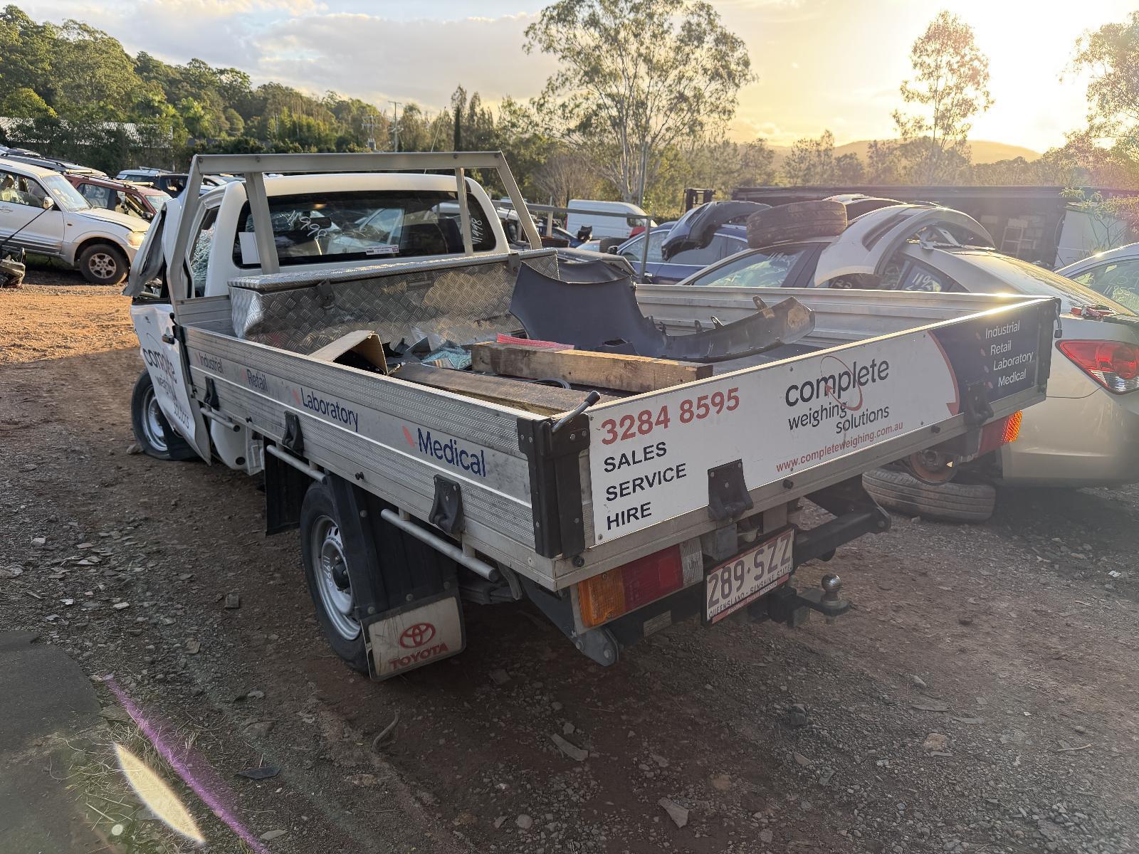 View Auto part Air Cleaner/Box Toyota Hilux 2013