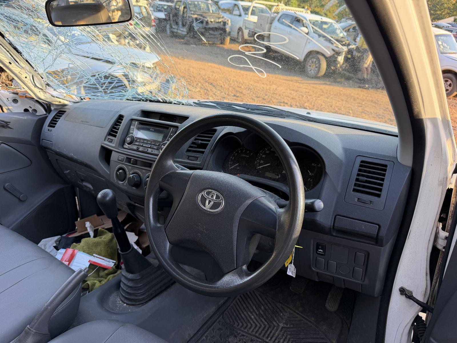 View Auto part Misc Toyota Hilux 2013