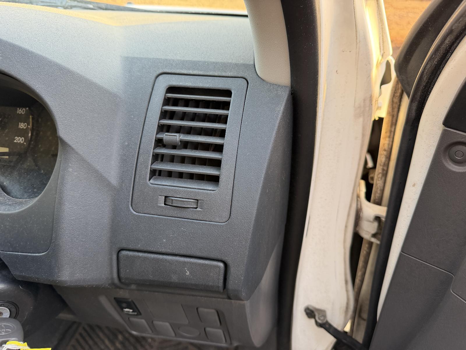 View Auto part Misc Toyota Hilux 2013