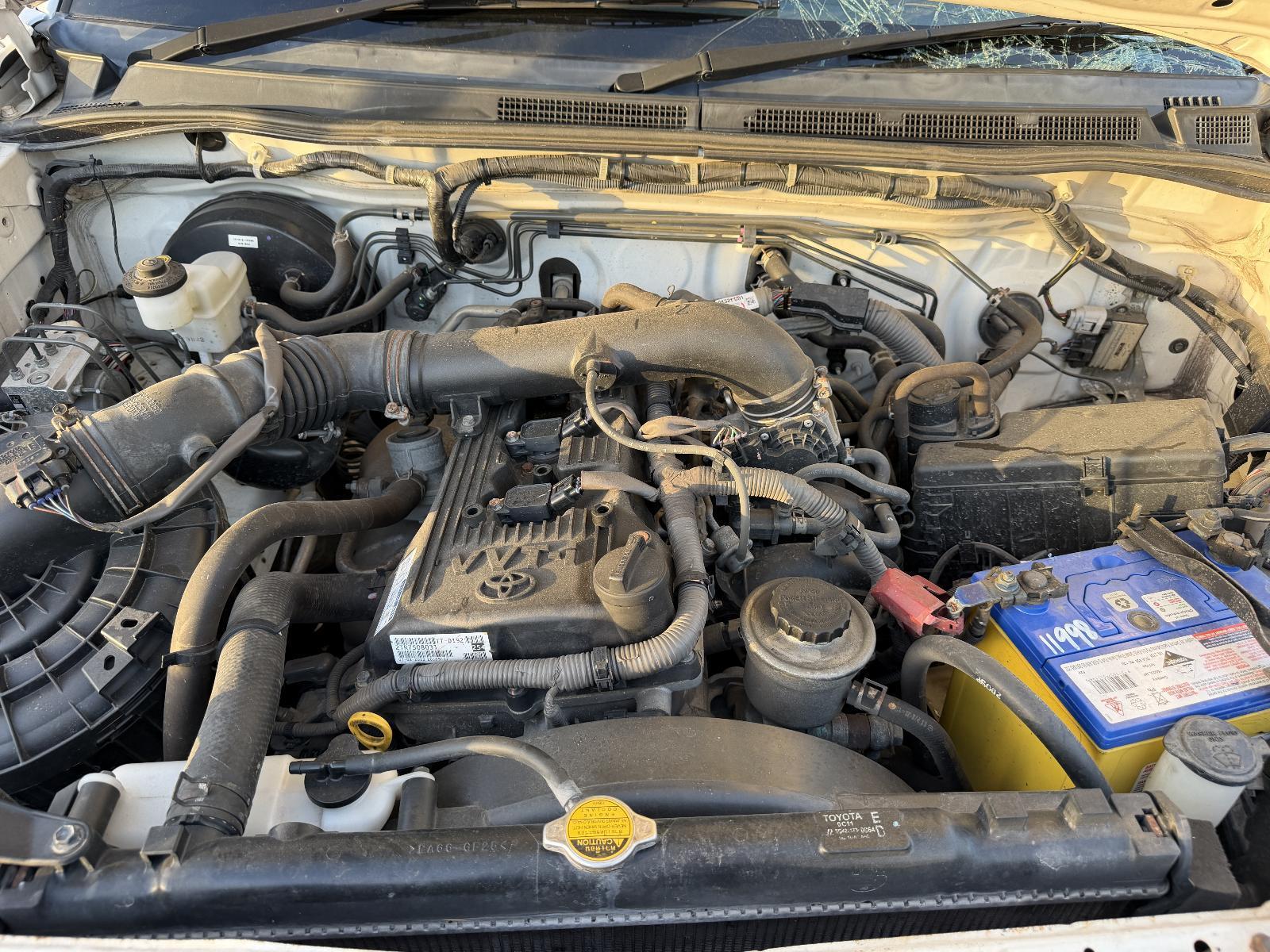 View Auto part P/S Reservoir Toyota Hilux 2013