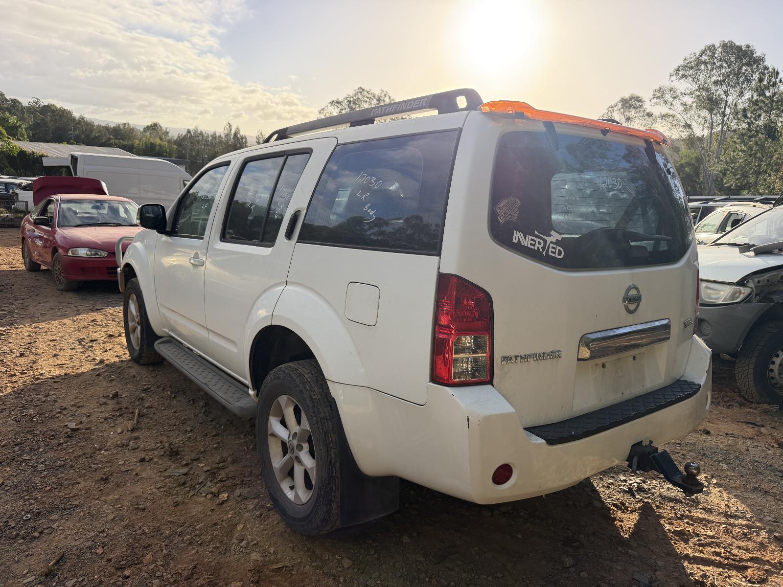 View Auto part Wiper Linkage Nissan Pathfinder 2010