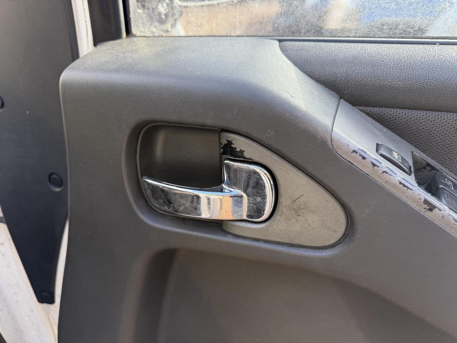 View Auto part Door Handle Nissan Pathfinder 2010