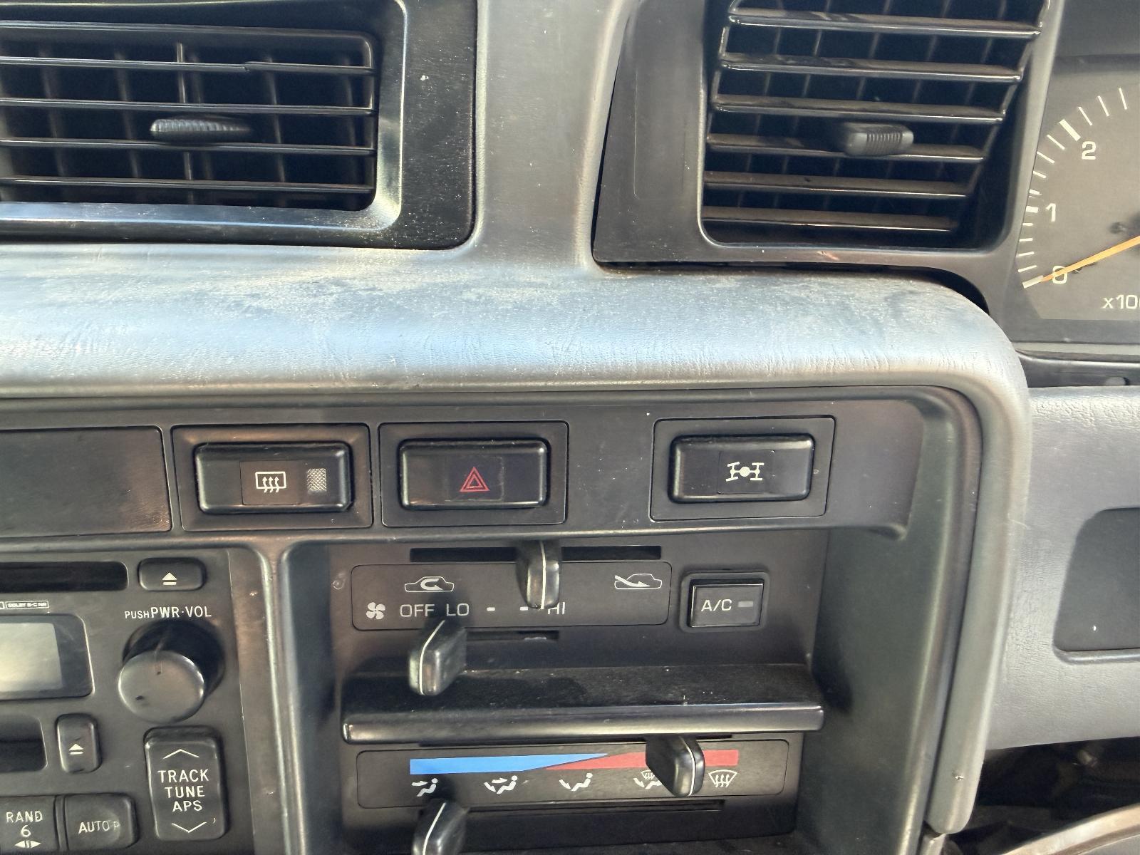 View Auto part Misc Switch/Relay Toyota Landcruiser 1997