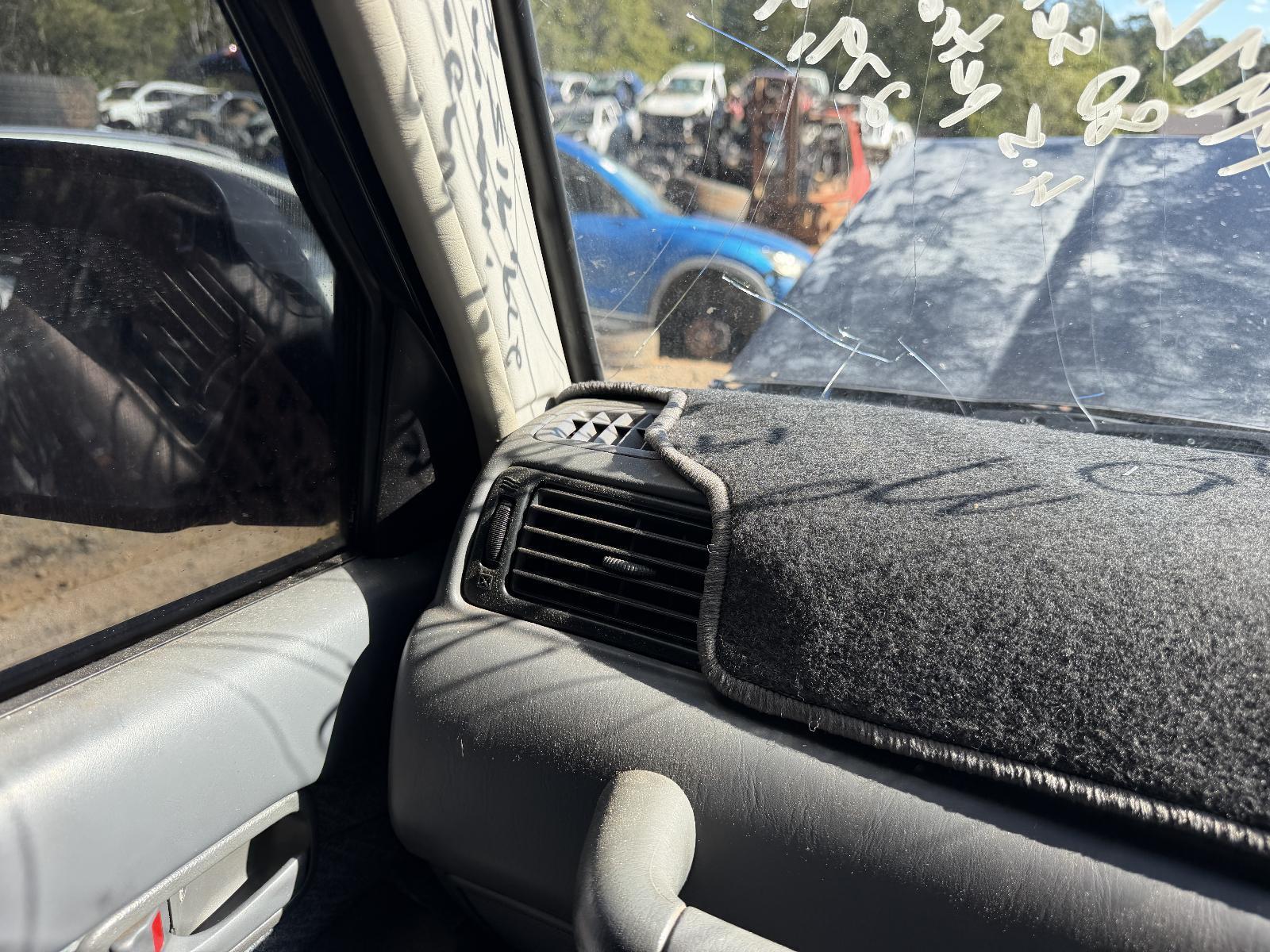 View Auto part Misc Toyota Landcruiser 1997