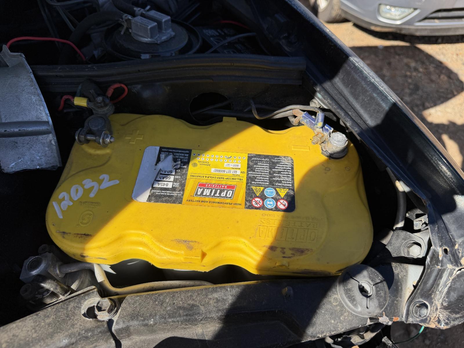 View Auto part Battery Terminal Toyota Landcruiser 1997