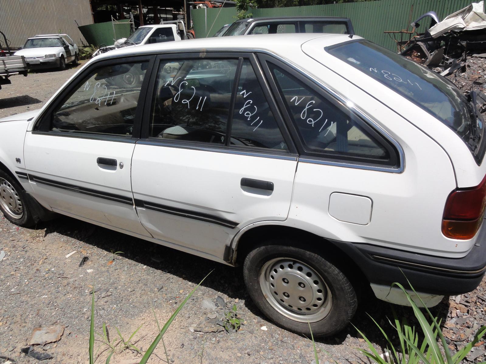 View FORD LASER 1987   Breaking