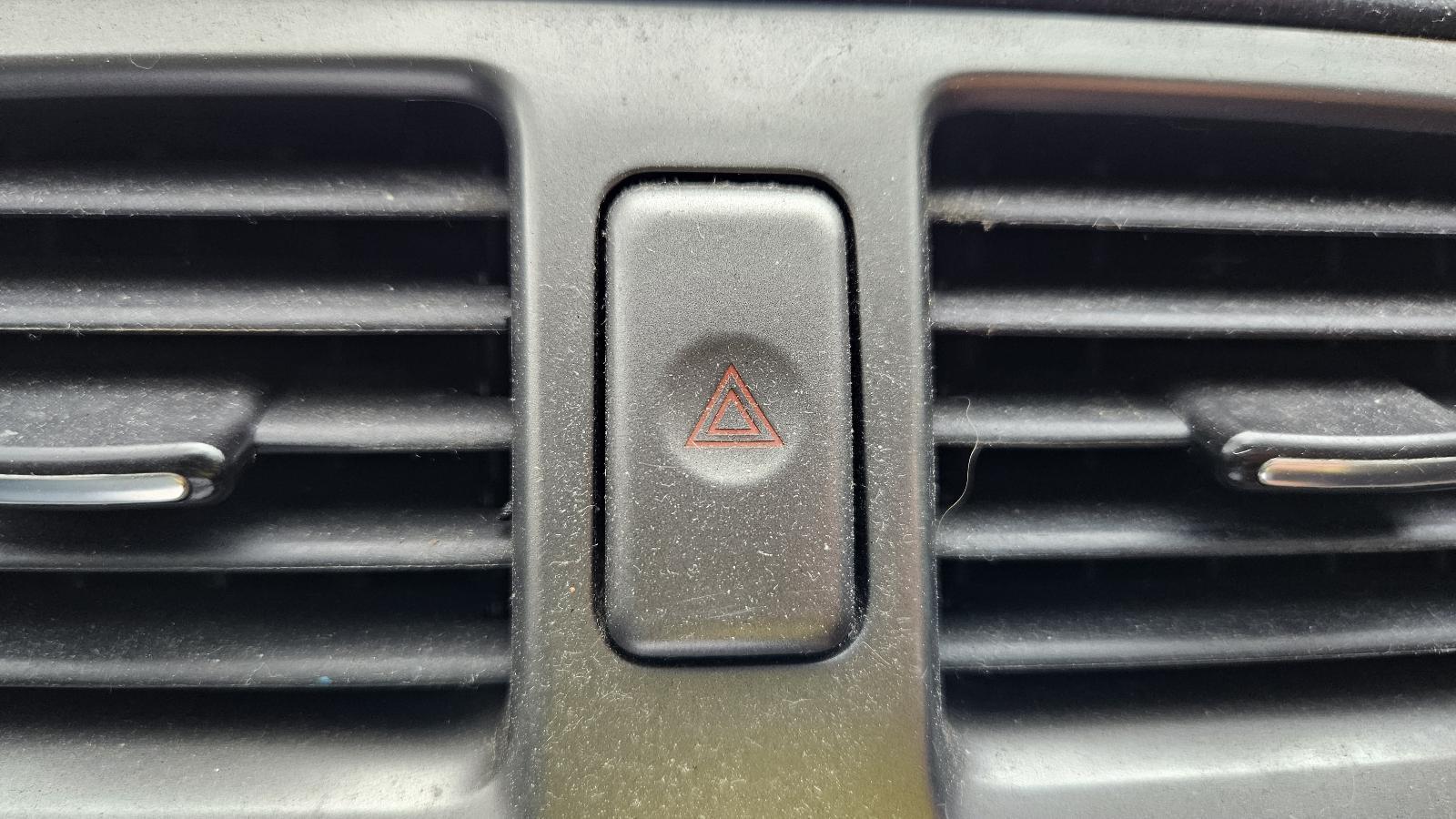 2004 Subaru Impreza Misc Switch/Relay View Auto part Misc Switch/Relay Subaru Impreza 2004