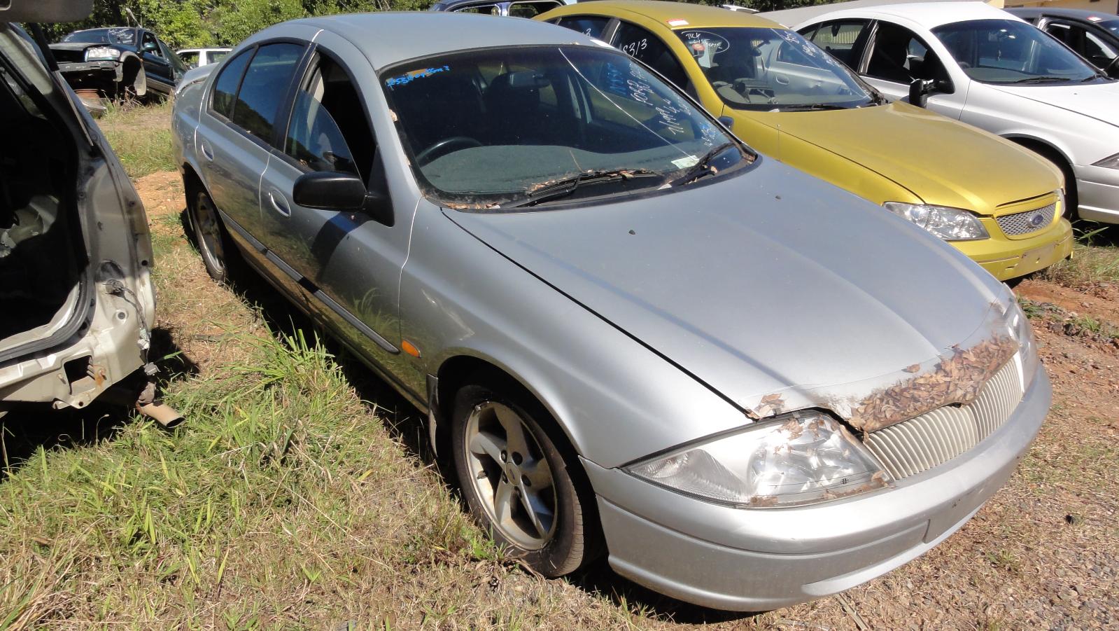 View FORD FALCON 1999   Breaking