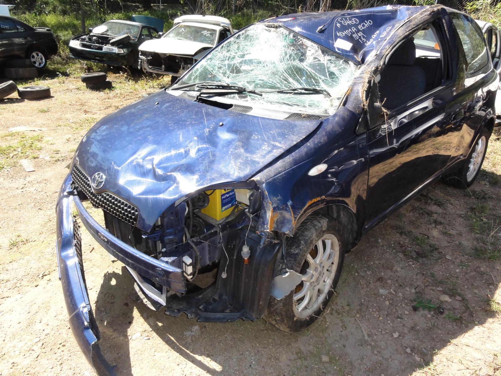 Image for a TOYOTA ECHO 1999 3 Door Hatchback Breaking