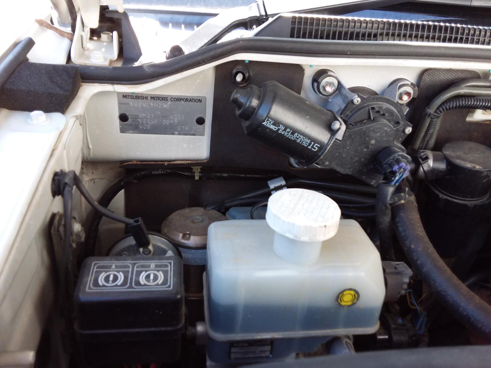 2011 Mitsubishi Pajero Pedal Assembly View Auto part Pedal Assembly Mitsubishi Pajero 2011