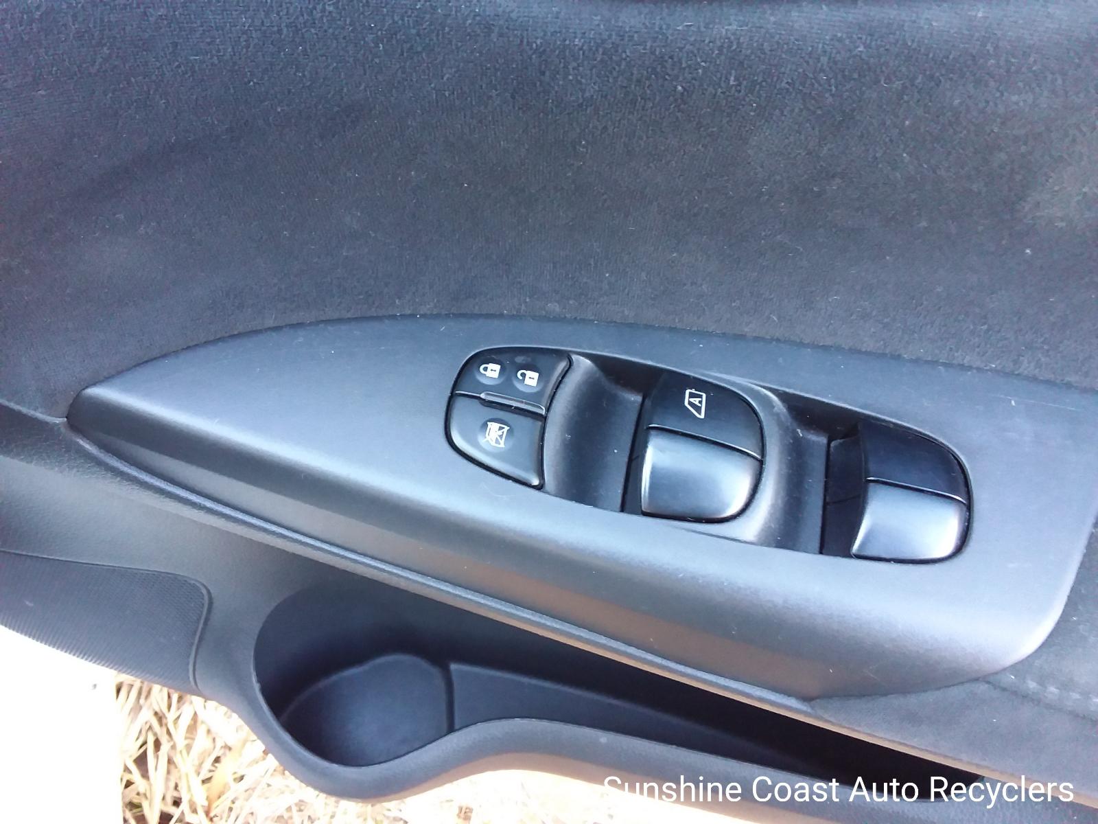 View Auto part Engine NISSAN PULSAR 2016