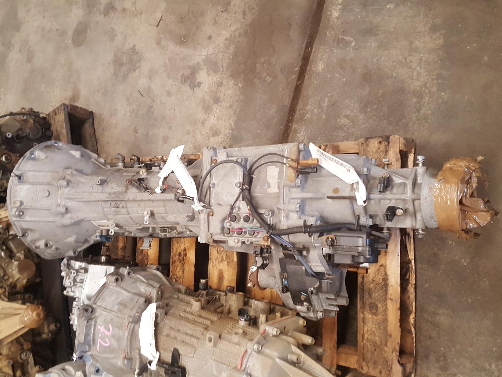 View Auto part Trans/Gearbox Mitsubishi Pajero 2015