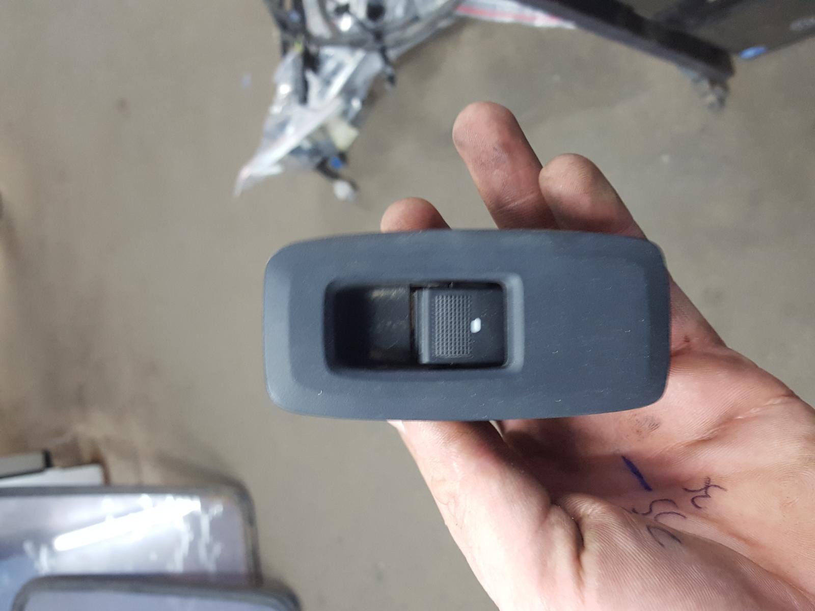 View Auto part Pwr Dr Wind Switch Ford Ranger 2017