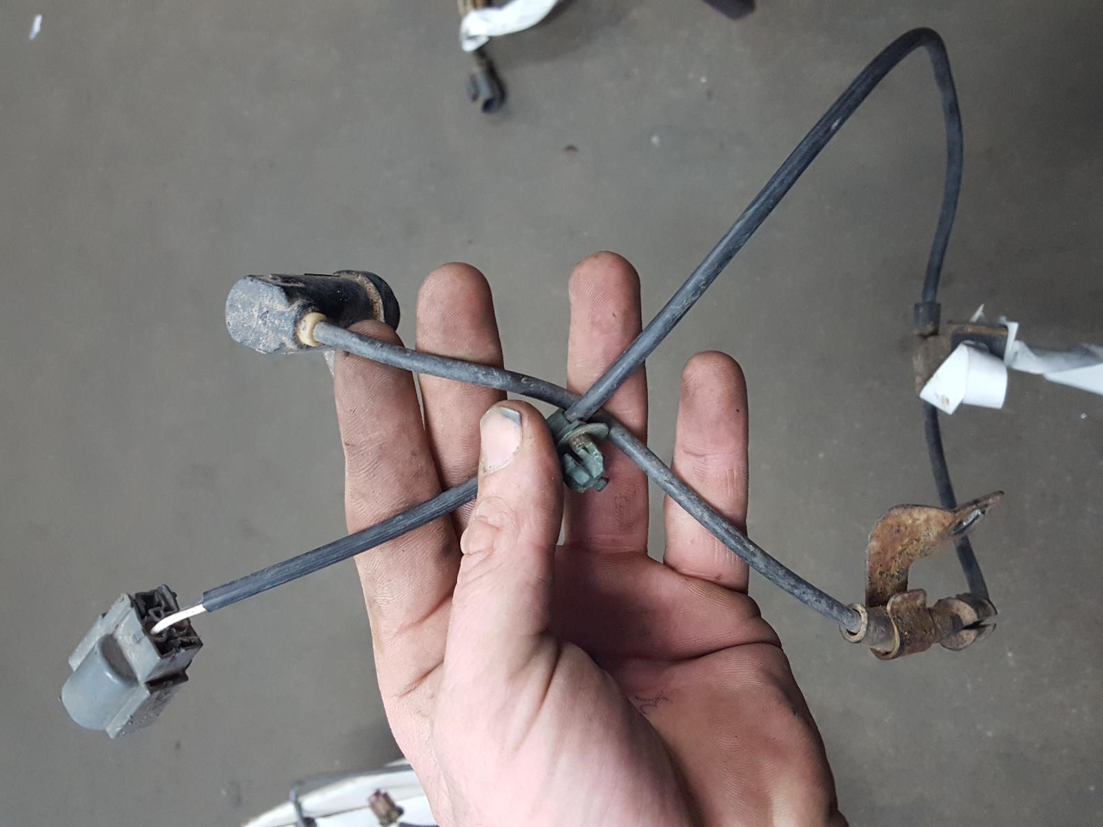 View Auto part Abs Sensor Mitsubishi Triton 2009