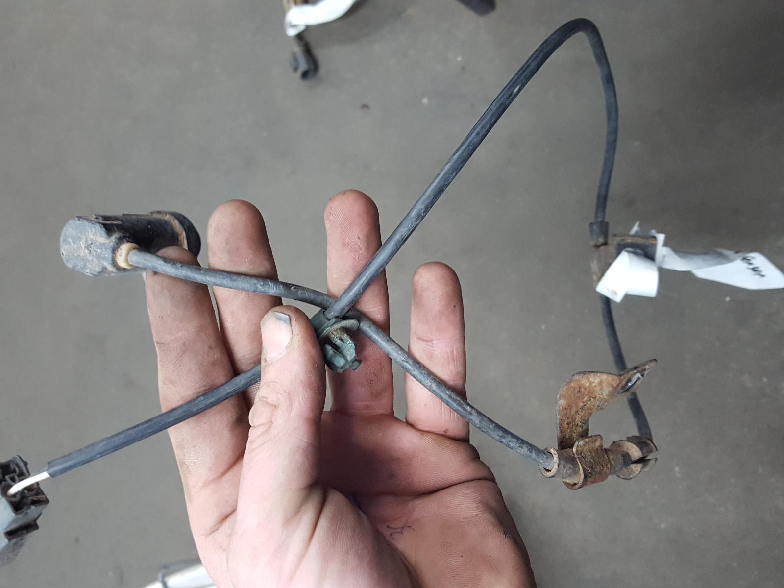 View Auto part Abs Sensor Mitsubishi Triton 2009