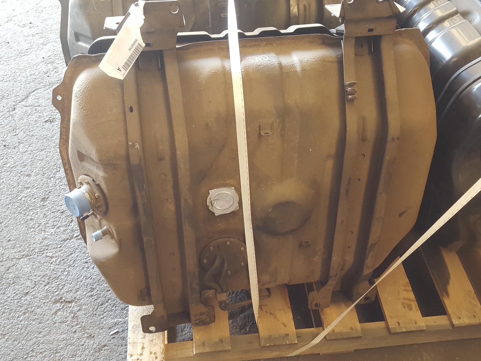 Fuel Tank Landcruiser Toyota 1997