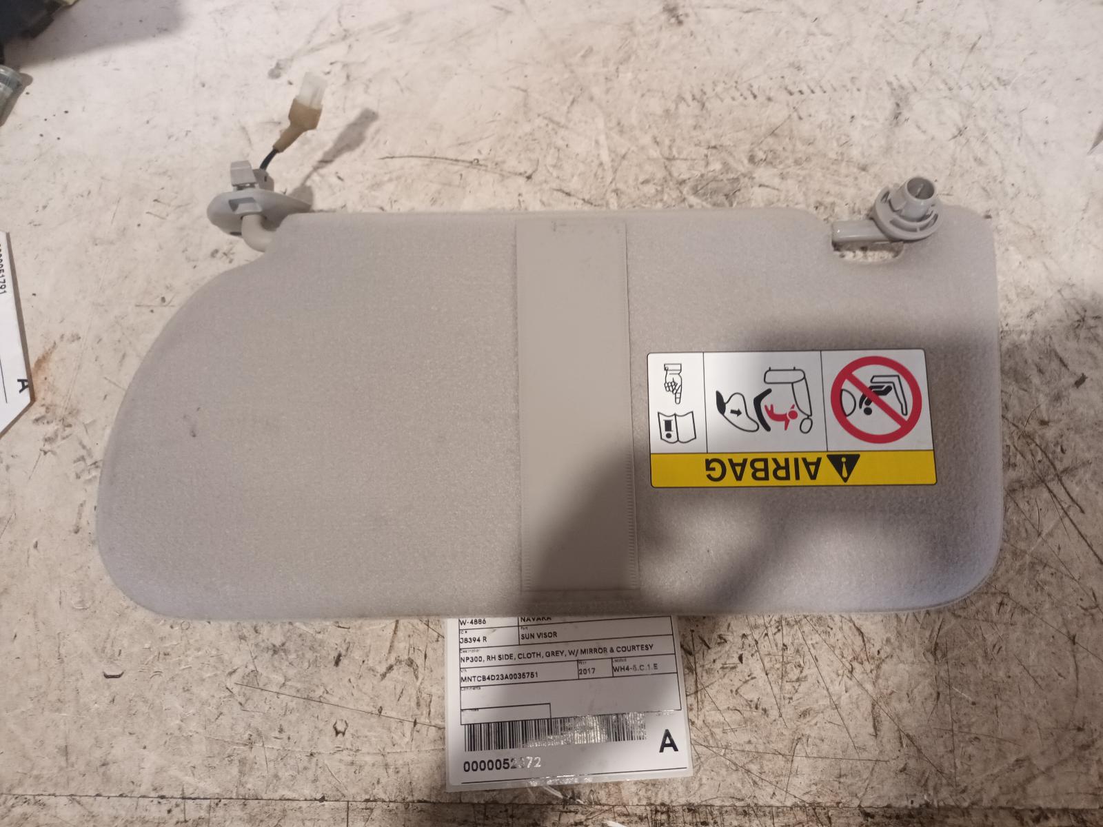 View Auto part Sunvisor Nissan Navara 2017