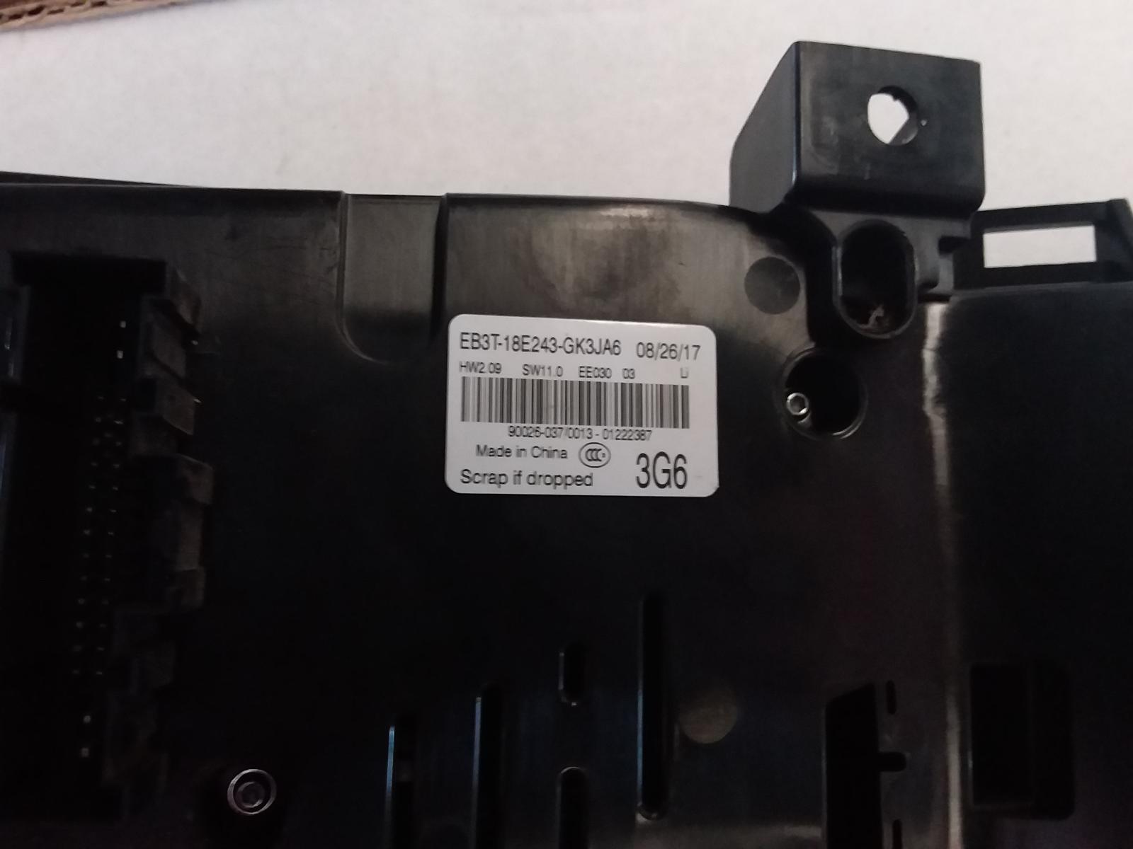 View Auto part Radio/Cd/Dvd/Sat/Tv Ford Ranger 2017