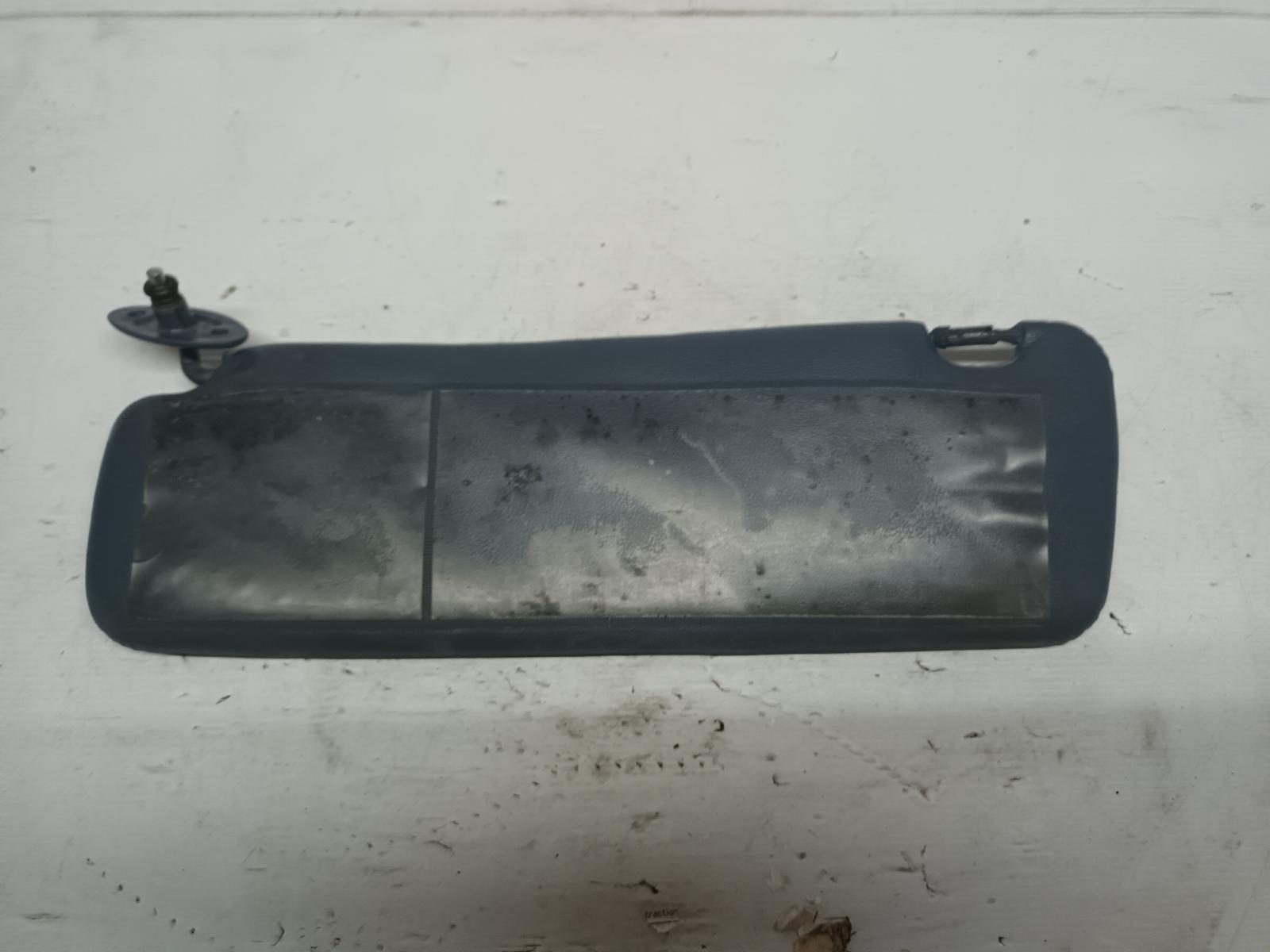 View Auto part Sunvisor Toyota Hilux 1990