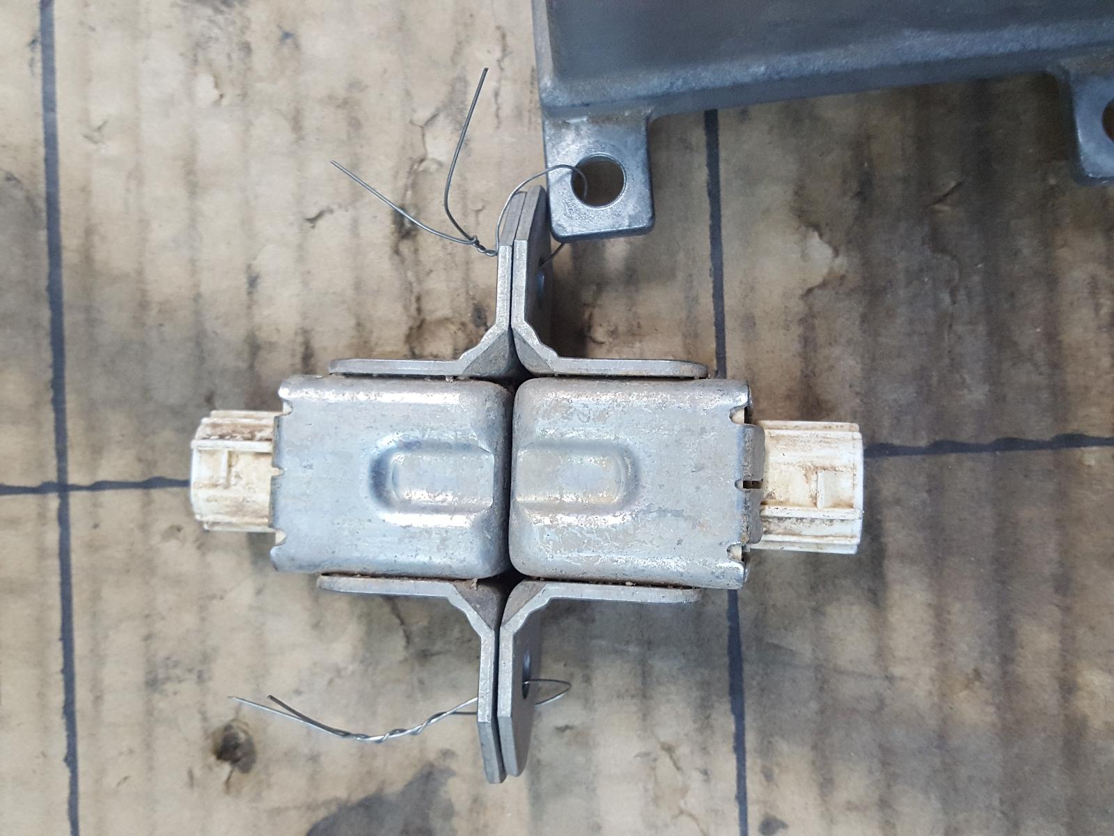 Airbag Module/Sensor Triton Mitsubishi 2009