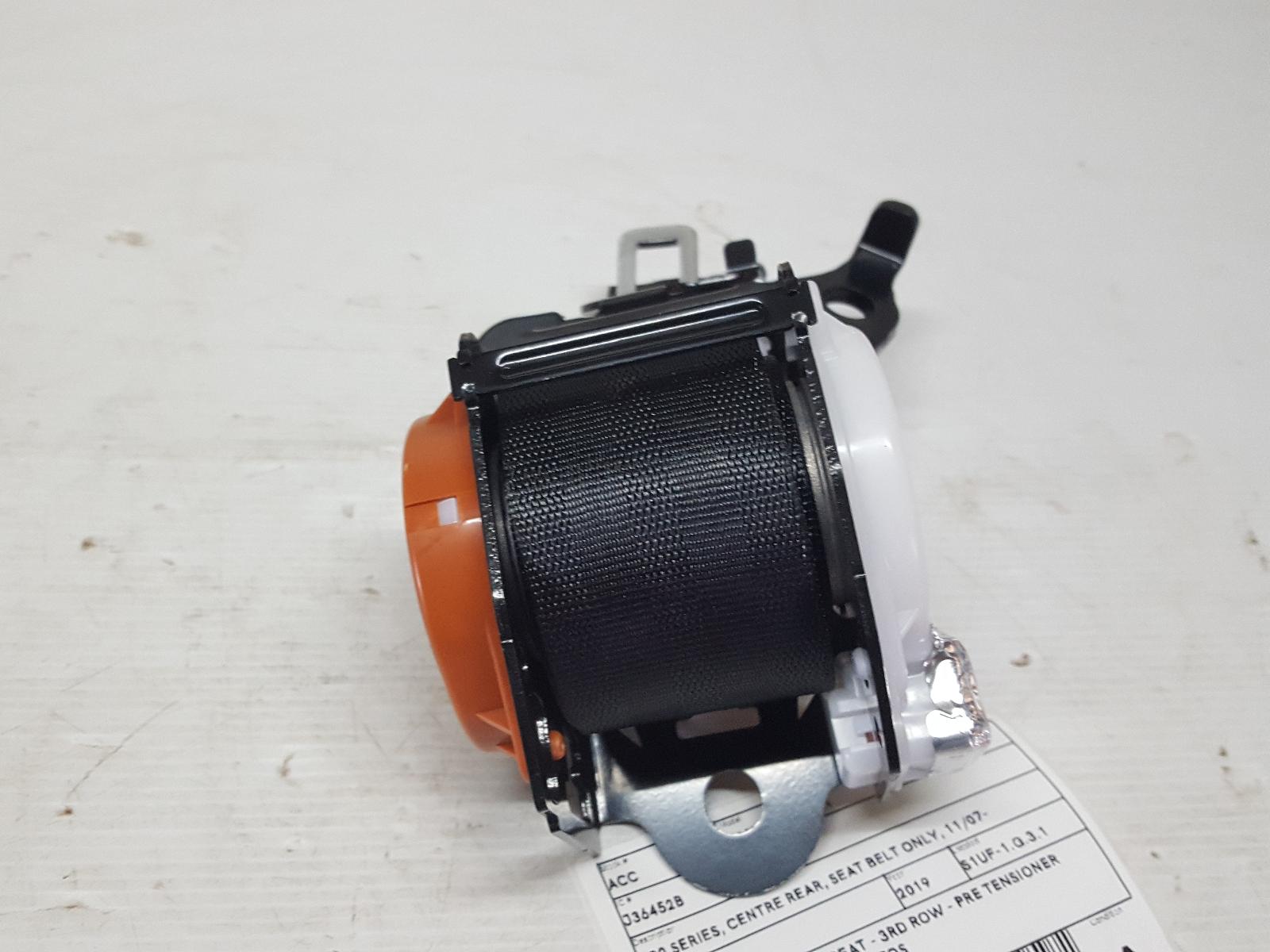 View Auto part Seatbelt/Stalk Toyota Landcruiser 2019