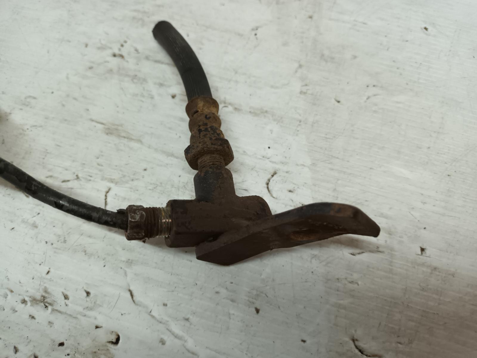 View Auto part Misc Toyota Landcruiser 2002
