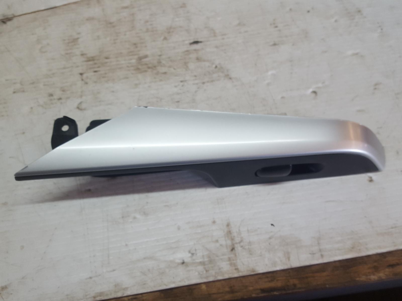 View Auto part Pwr Dr Wind Switch Nissan Navara 2017