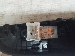 View Auto part Pwr Dr Wind Switch Nissan Navara 2017