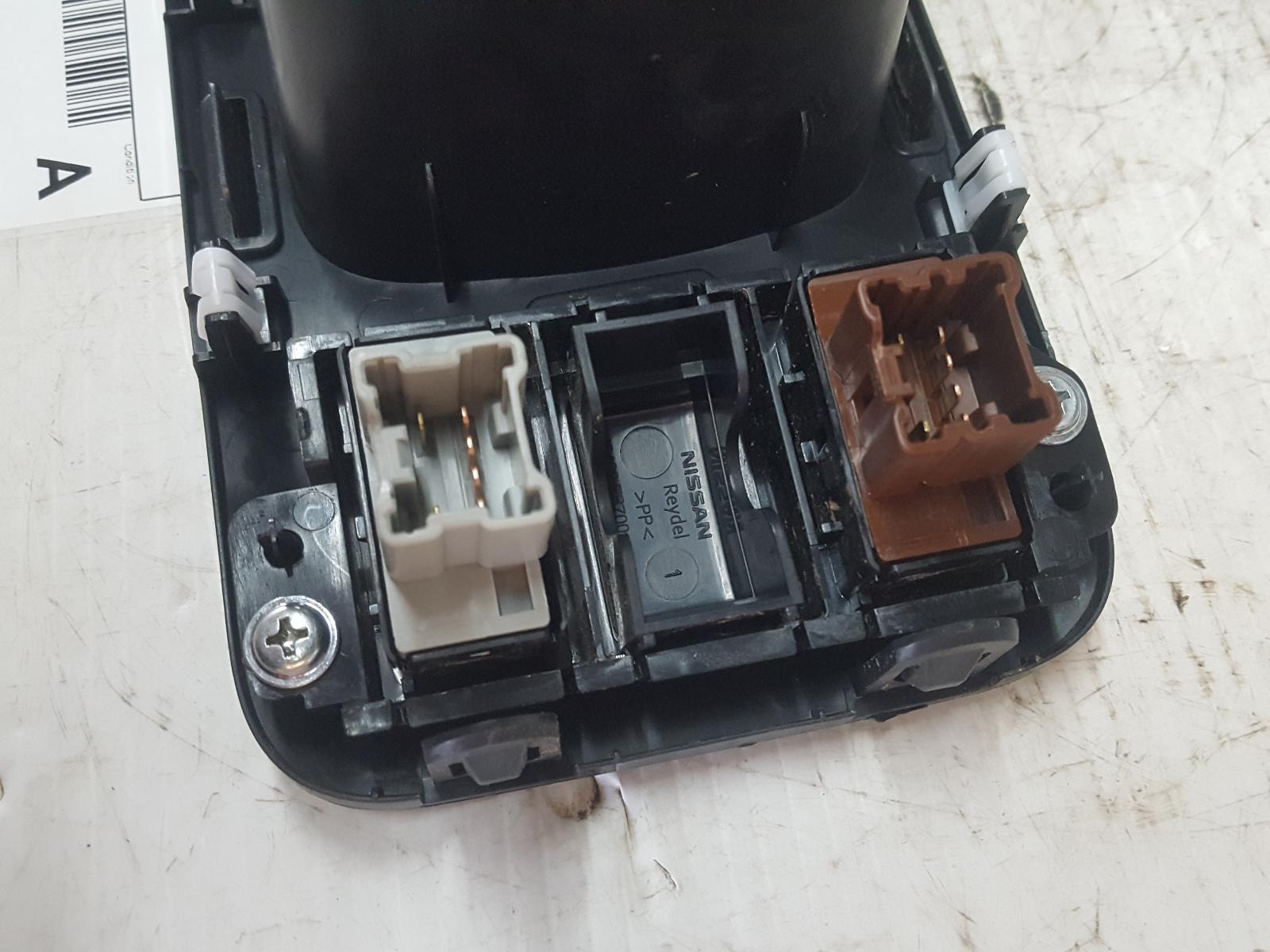 View Auto part Misc Nissan Navara 2017