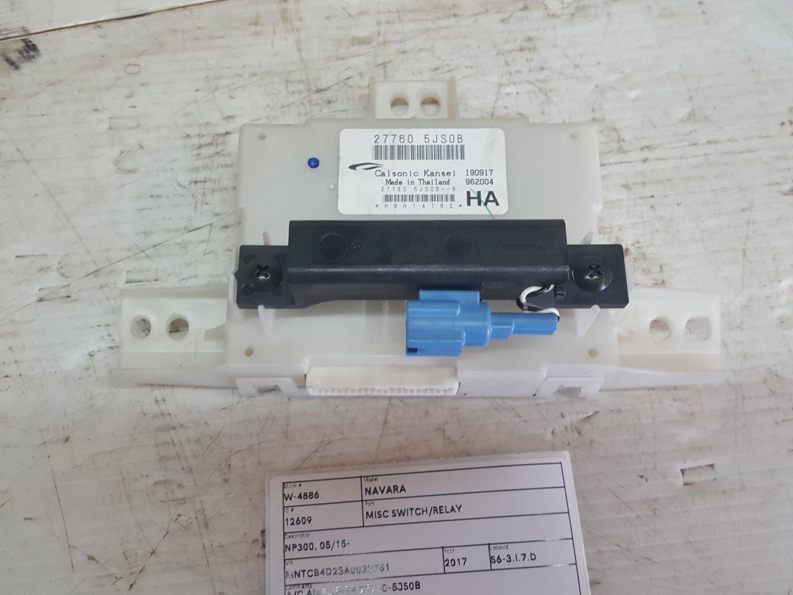 View Auto part Misc Switch/Relay Nissan Navara 2017