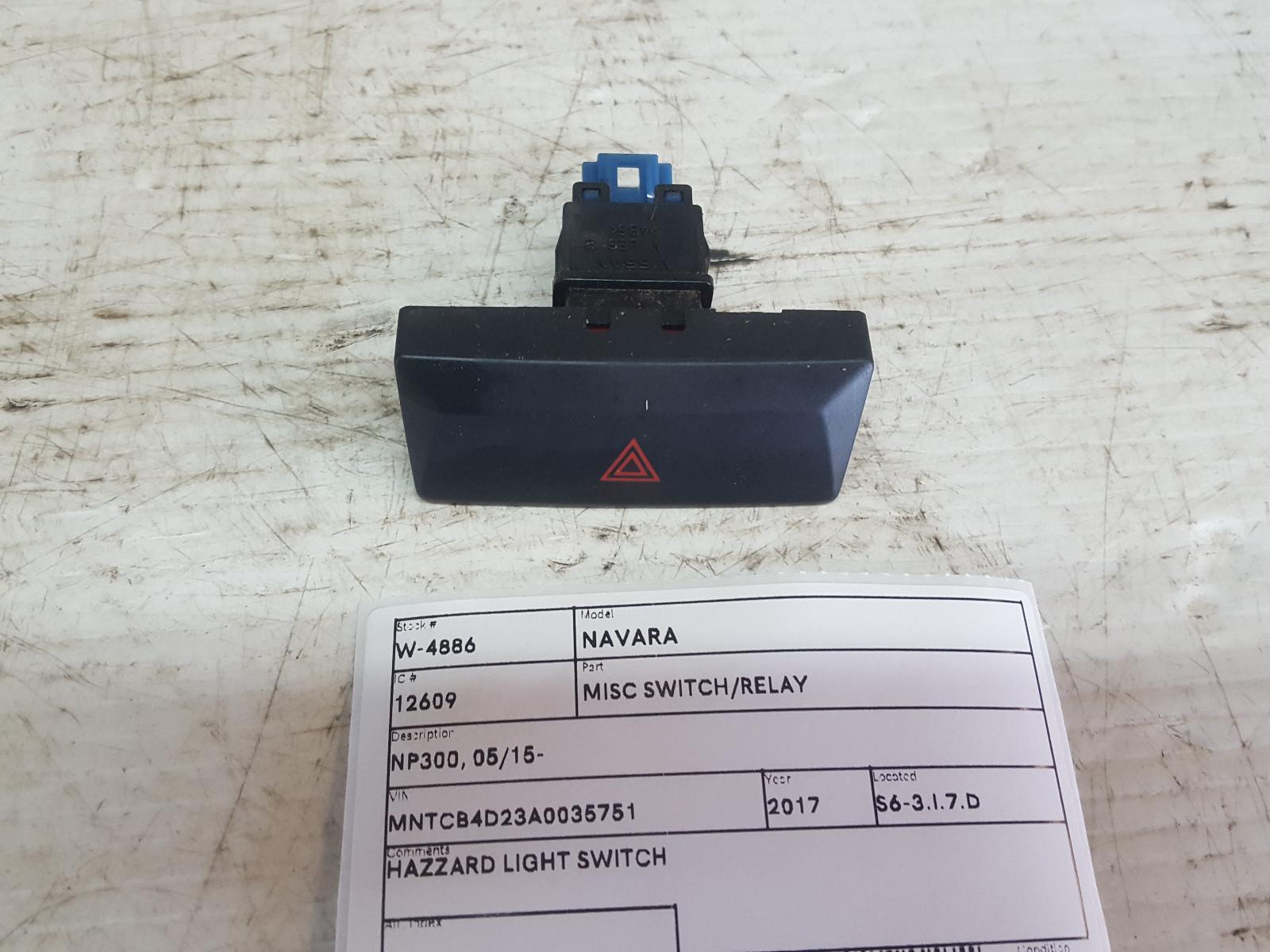 View Auto part Misc Switch/Relay Nissan Navara 2017