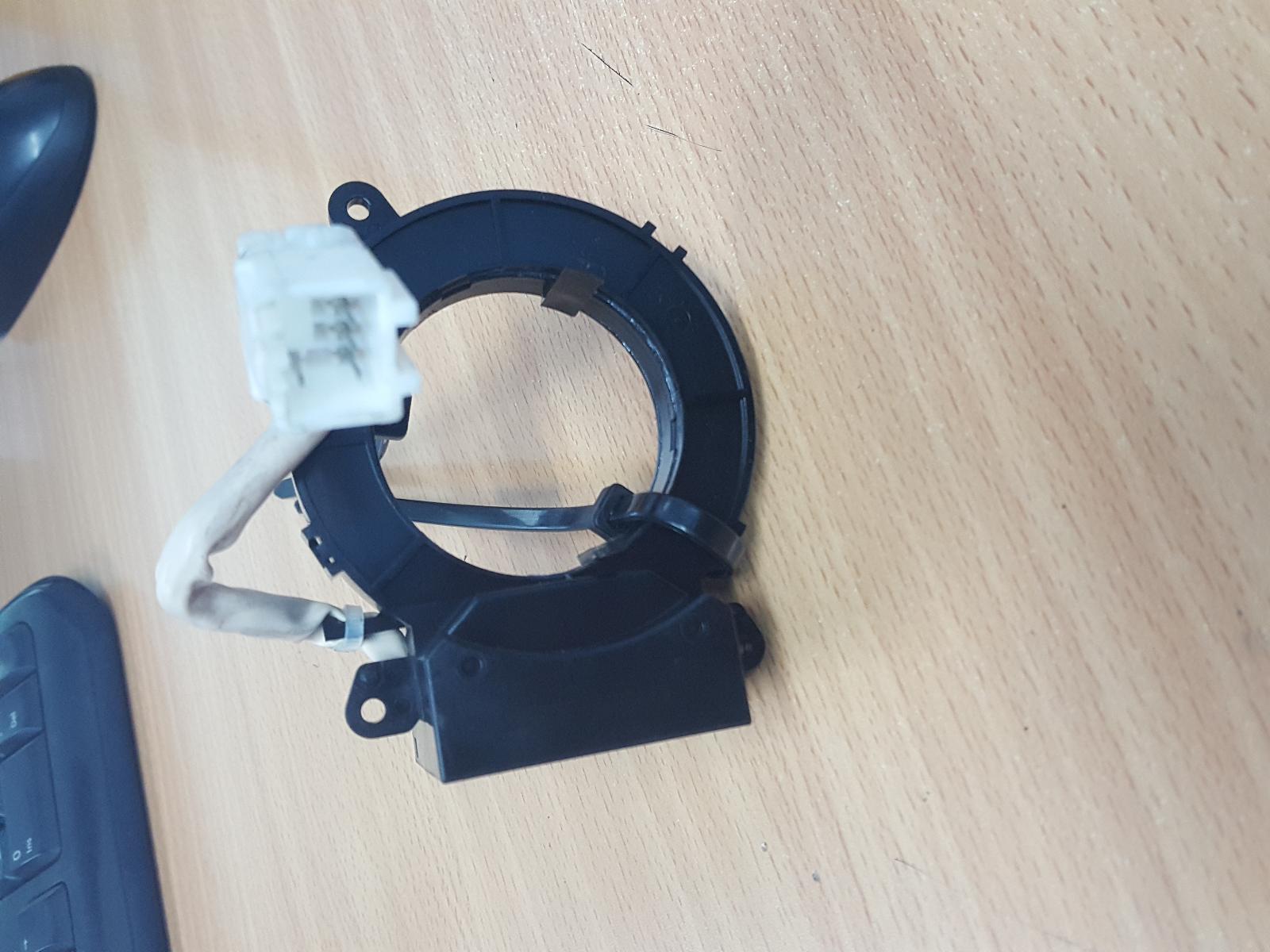 View Auto part Airbag Module/Sensor Mitsubishi Pajero 2015