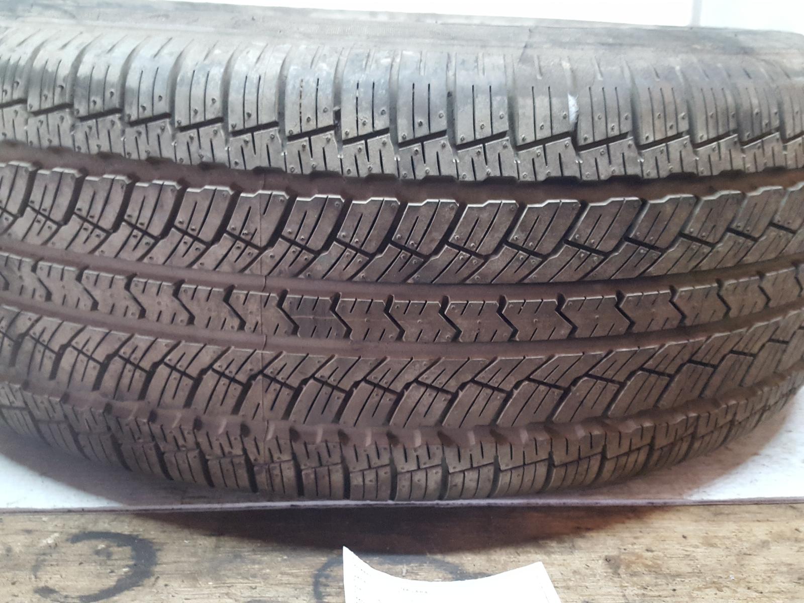 View Auto part Tyre Nissan Navara 2017