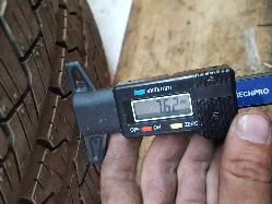 View Auto part Tyre Nissan Navara 2017