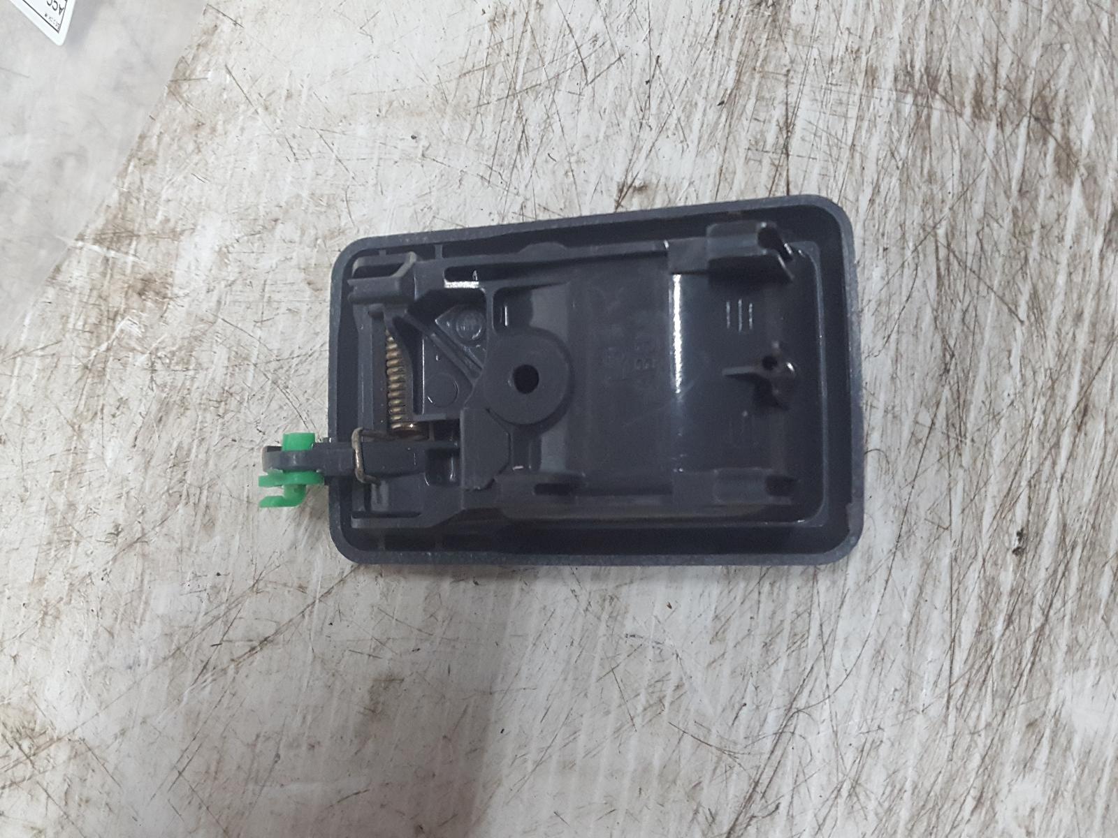 View Auto part Door Handle Toyota Landcruiser 2002