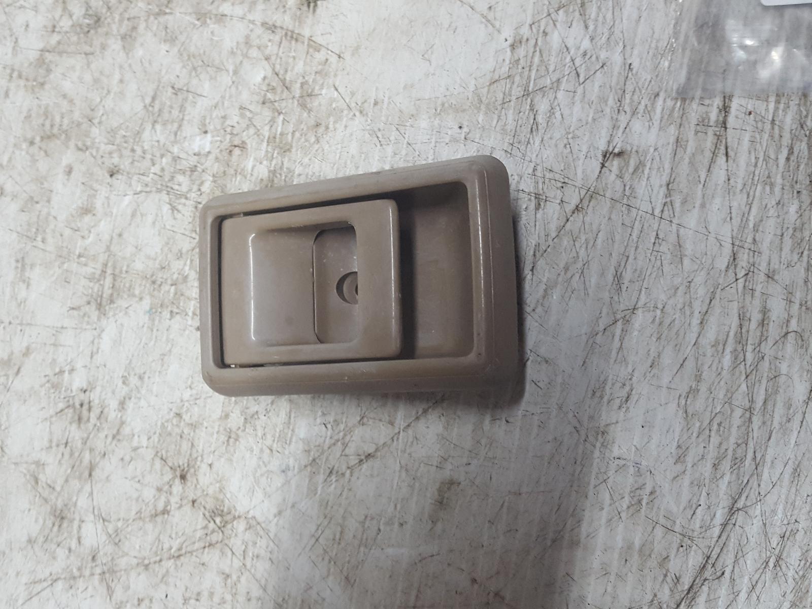 View Auto part Door Handle Toyota Landcruiser 2002