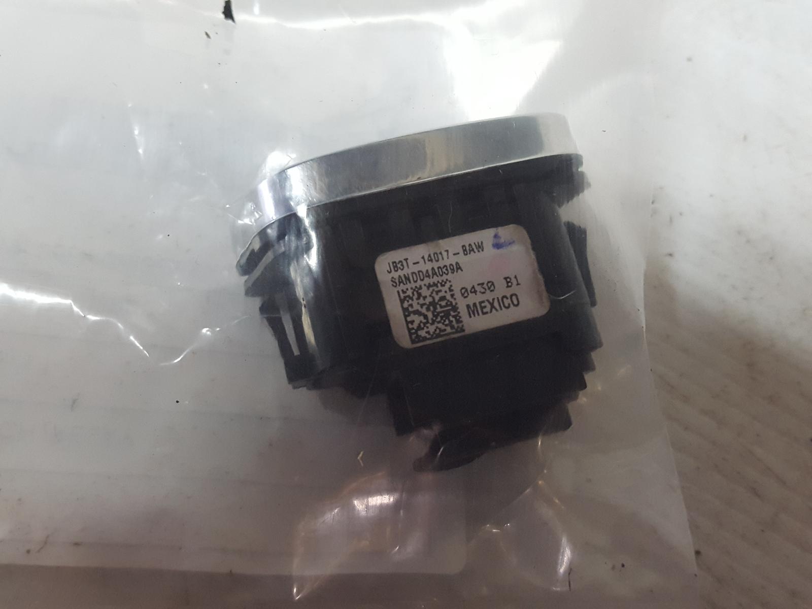 View Auto part Misc Switch/Relay Ford Ranger 2020