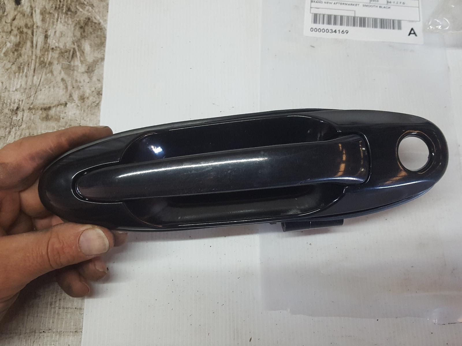 View Auto part Door Handle Toyota Landcruiser 2003