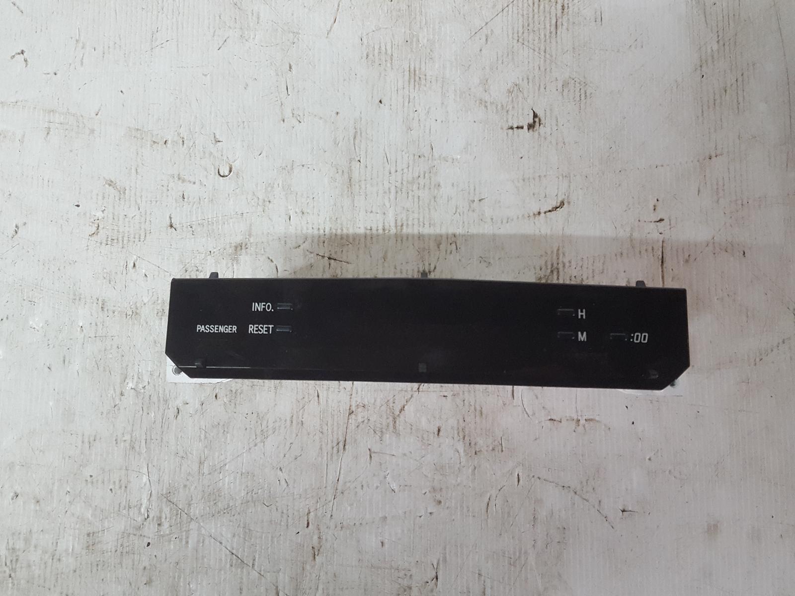 View Auto part Clock Toyota Hilux 2015