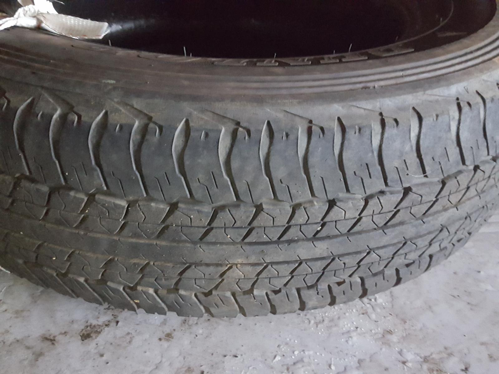 2015 Toyota Hilux Tyre View Auto part Tyre Toyota Hilux 2015