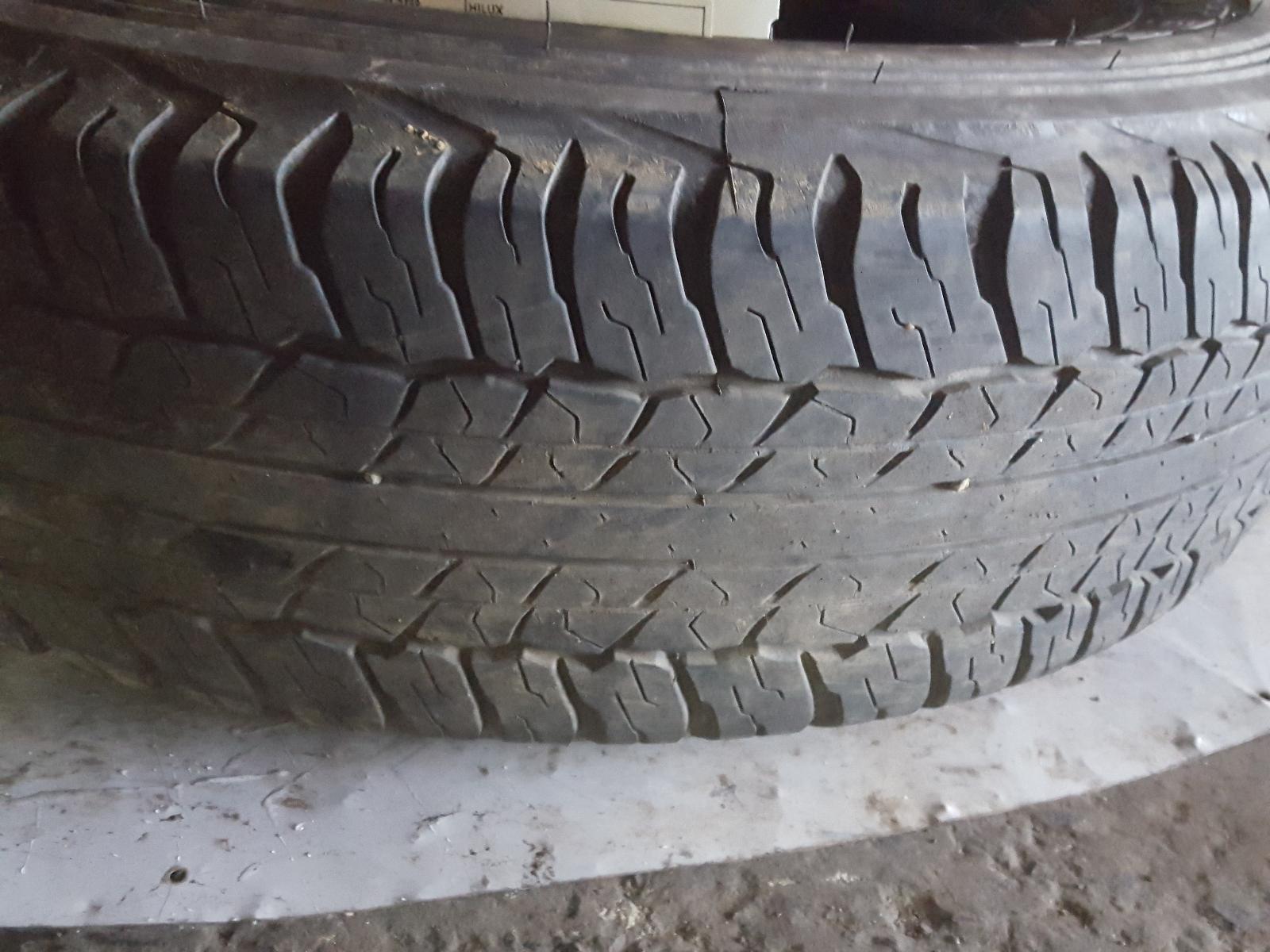 2015 Toyota Hilux Tyre View Auto part Tyre Toyota Hilux 2015
