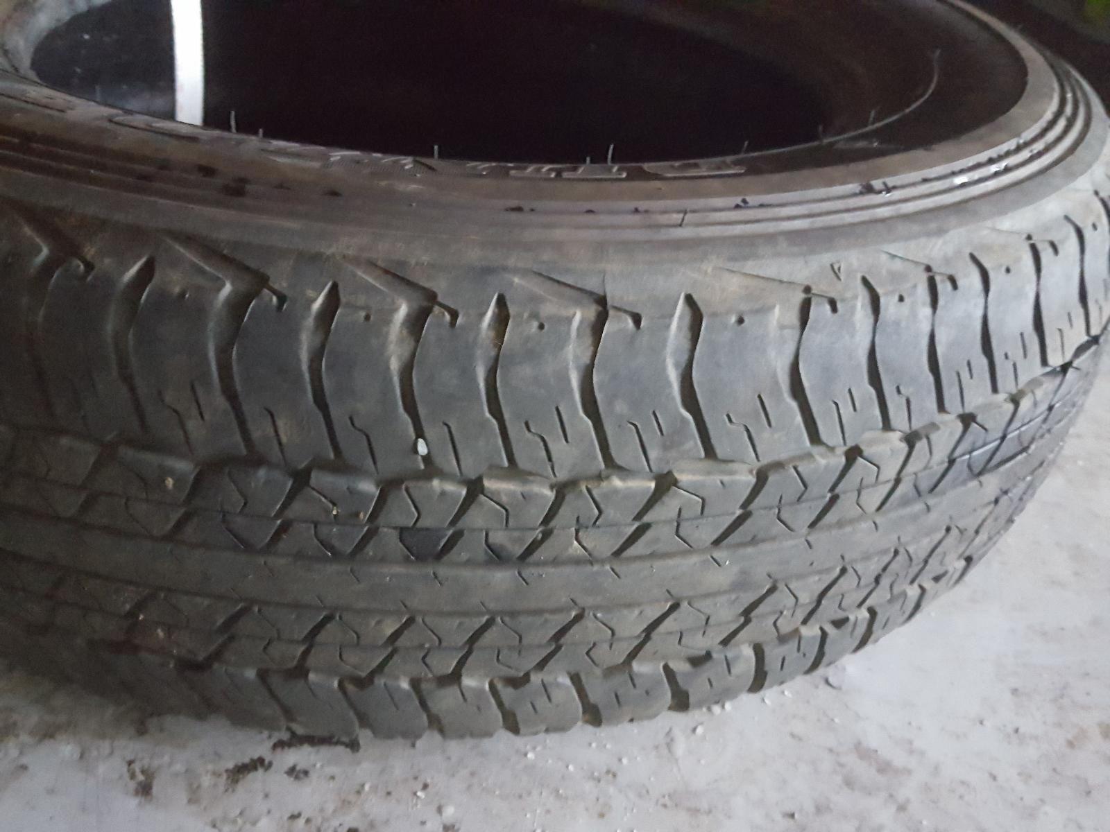 2015 Toyota Hilux Tyre View Auto part Tyre Toyota Hilux 2015